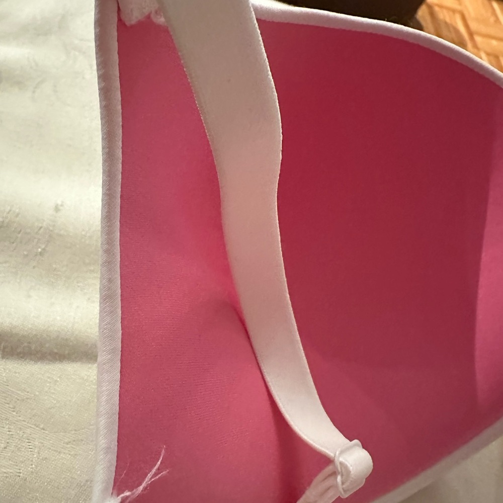 Victoria's Secret White Push Up Bra - Picture 5 of 6